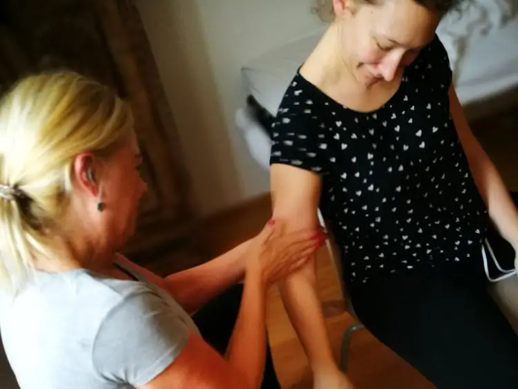 tuina-workshop-massage-oberarm